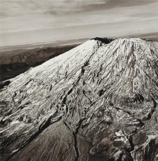 Emmet Gowin - Mount Saint Helen\'s, 1981