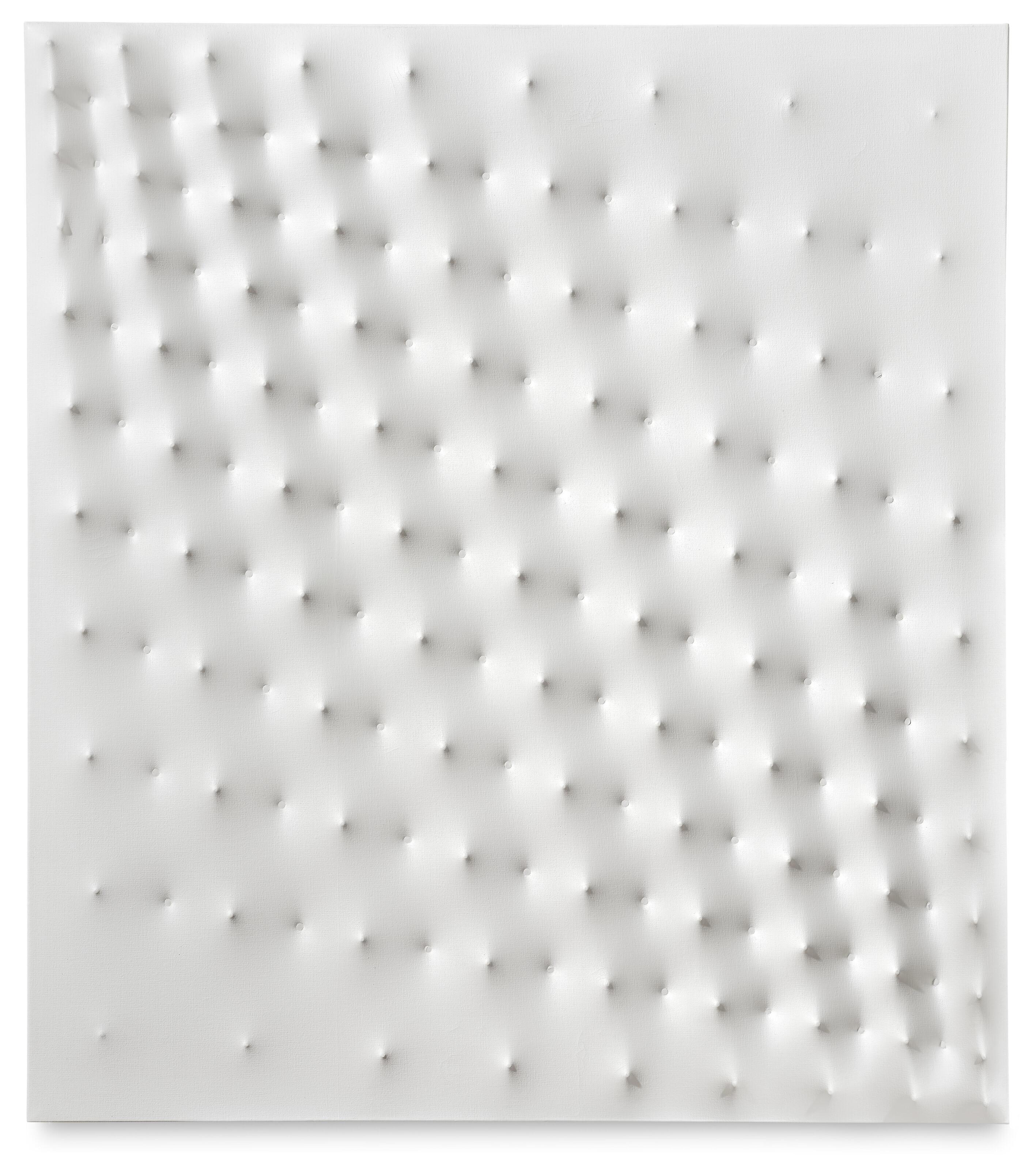 Enrico Castellani - Superficie bianca