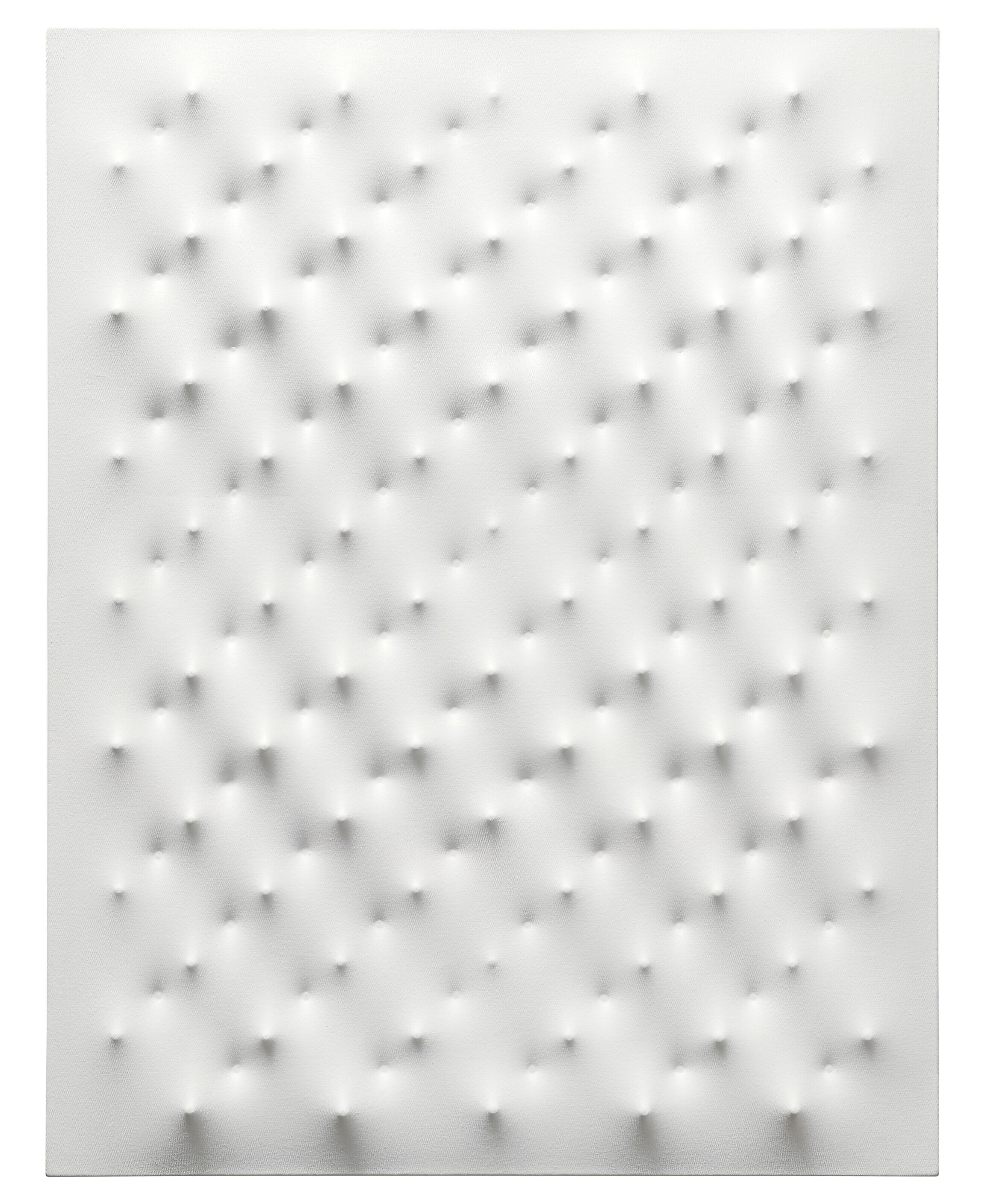 Enrico Castellani - Superficie bianca