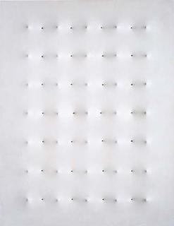 Enrico Castellani - Superficie Bianca