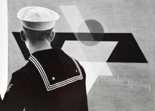 Ernst Haas - Sailor, Guggenheim Museum, NYC