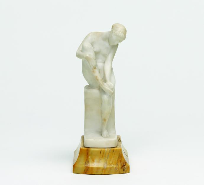 Ernst Seger - Dornauszieherin