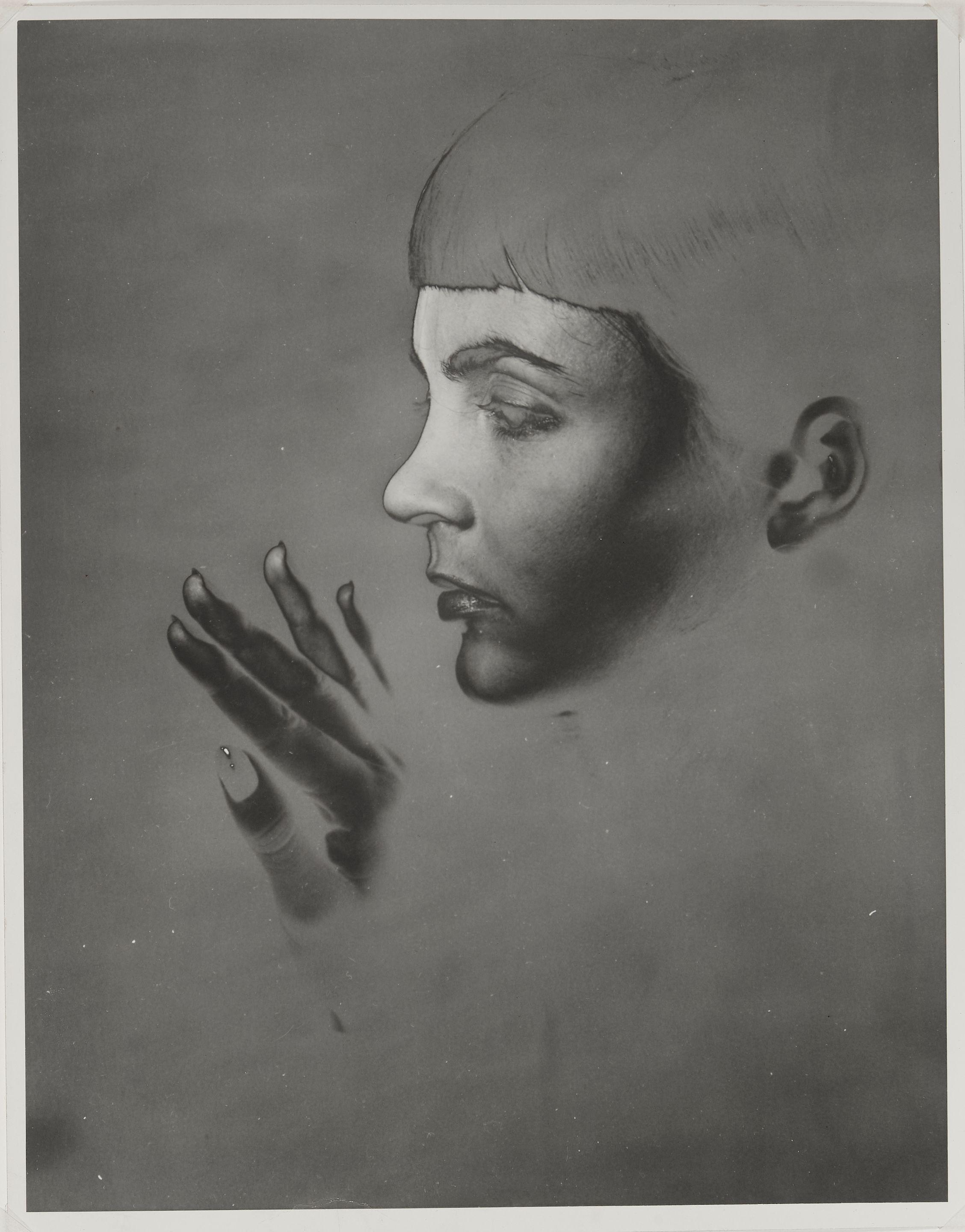 Erwin Blumenfeld - Solarized Face and Hand, New York