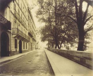 Eugène Atget - 18, Quai d\'Orléans au No. 20, c. 1914