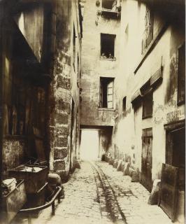 Eugène Atget - 22 Rue Quincampoix\'