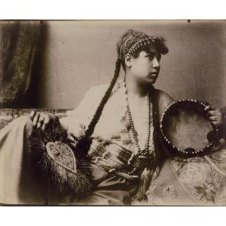 Eugène Atget - Femme, Vers 1921