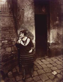 Eugène Atget - La Villette, rue Asselin, 1921