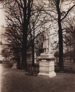 Eugène Atget - \'Luxembourg. Mathilde De Flandres\'