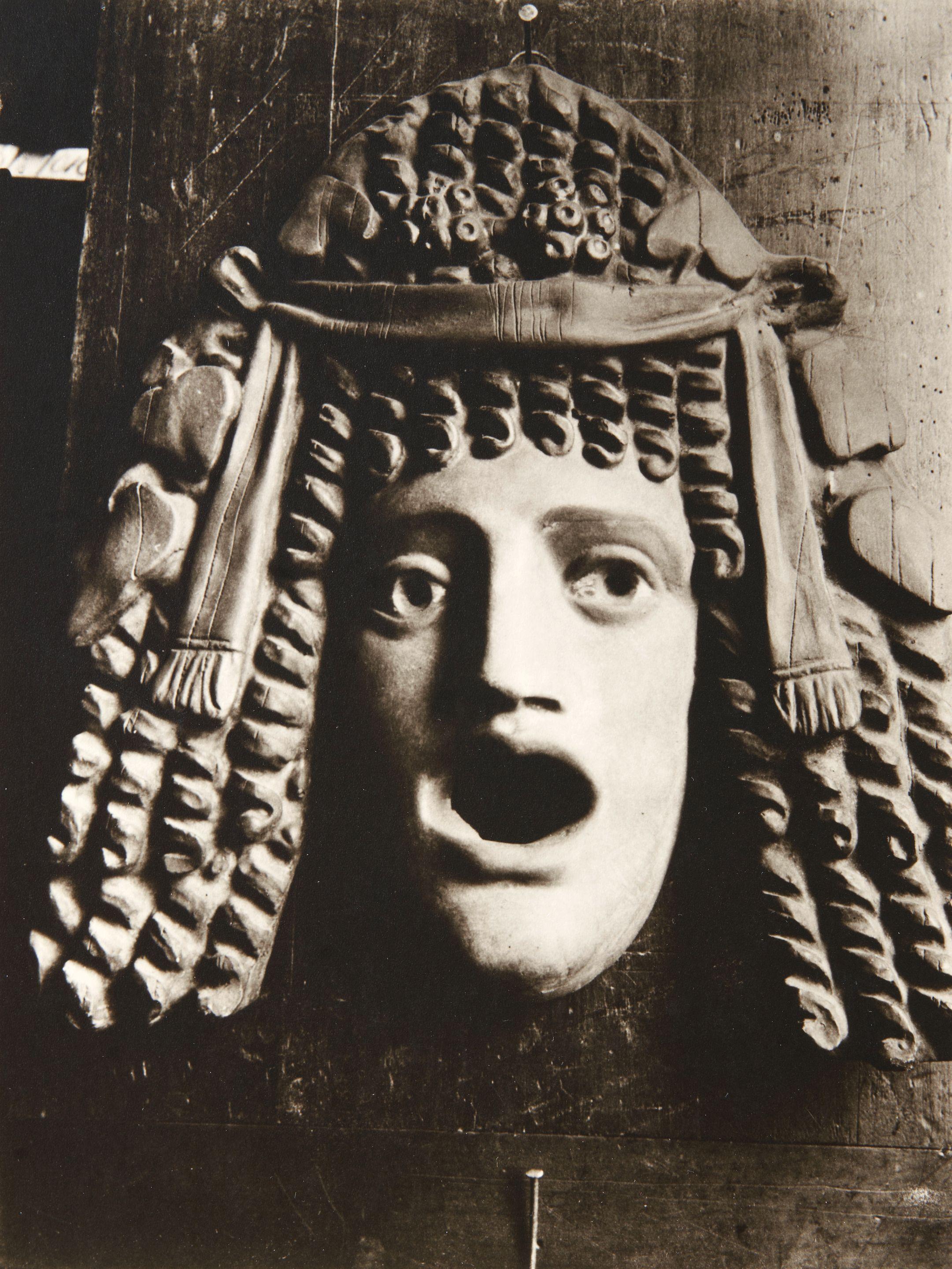 Eugène Atget - Masque Antique