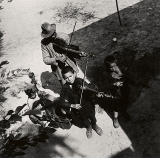 Éva Besnyö - Musikanten am Balaton, Ungarn