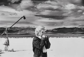 Eve Arnold - Marilyn Monroe during filming of The Misfits in the Nevada desert rehearsing lines for a scene with Clark Gable, 1960