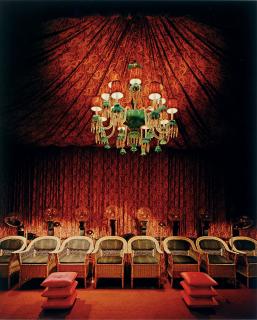 Evelyn Hofer - Beauty Palace, NY, 1967