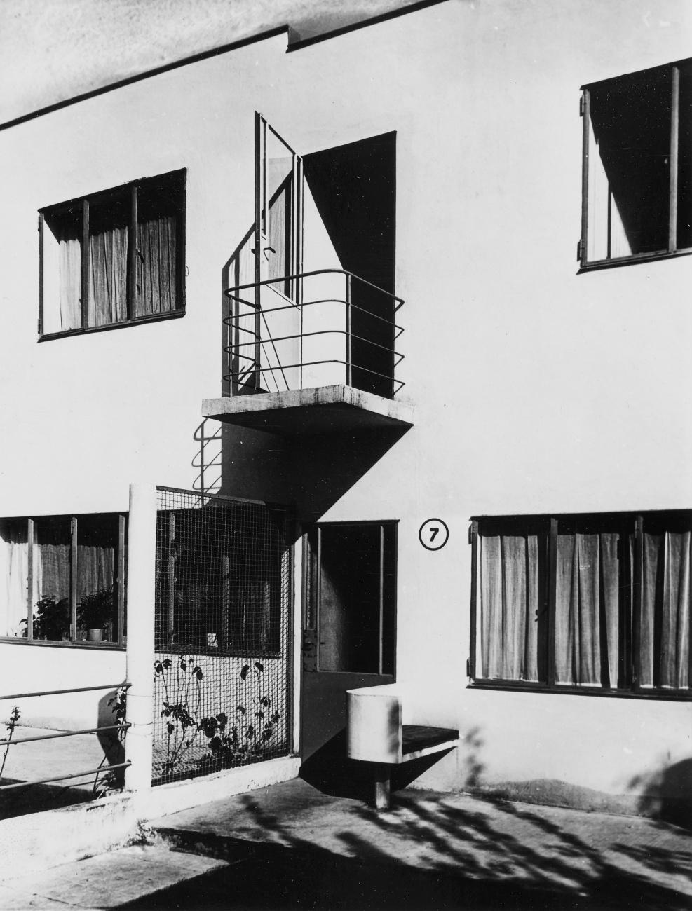 Evert Marinus von Ojen - Reihenhaus der Weißhofsiedlung, Detailansicht