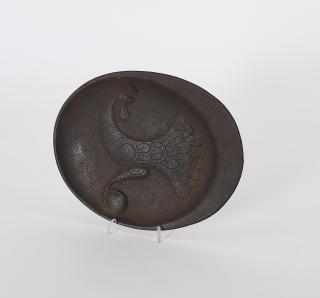 Ewald Mataré - Ovaler Teller mit Hahn.