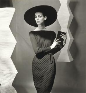 F.C. Gundlach - Etude in Helldunkel, Modell Oestergaard, Judy Dent, Berlin, 1962