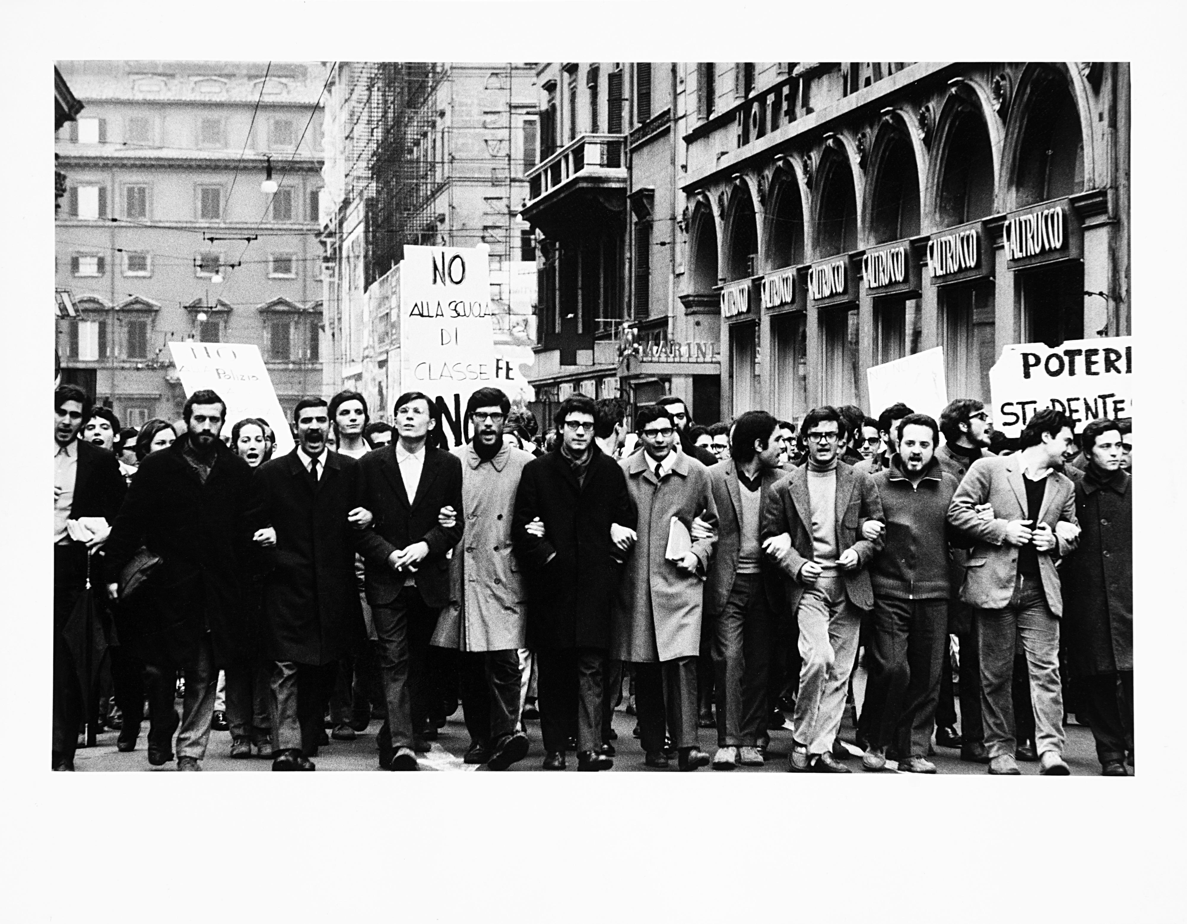Fausto Giaccone - Roma, febbraio 1968 Il movimento studentesco scende in strada 1968