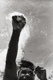 Flip Schulke - Mohammad Ali (Fist Under Water)