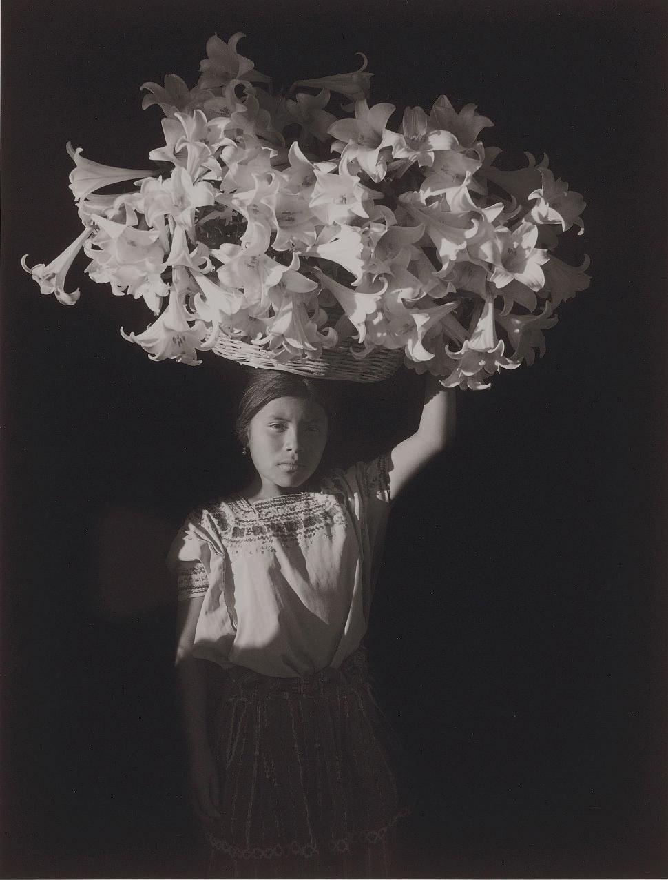 Flor Garduño - Basket of Light, Guatemala, 1989