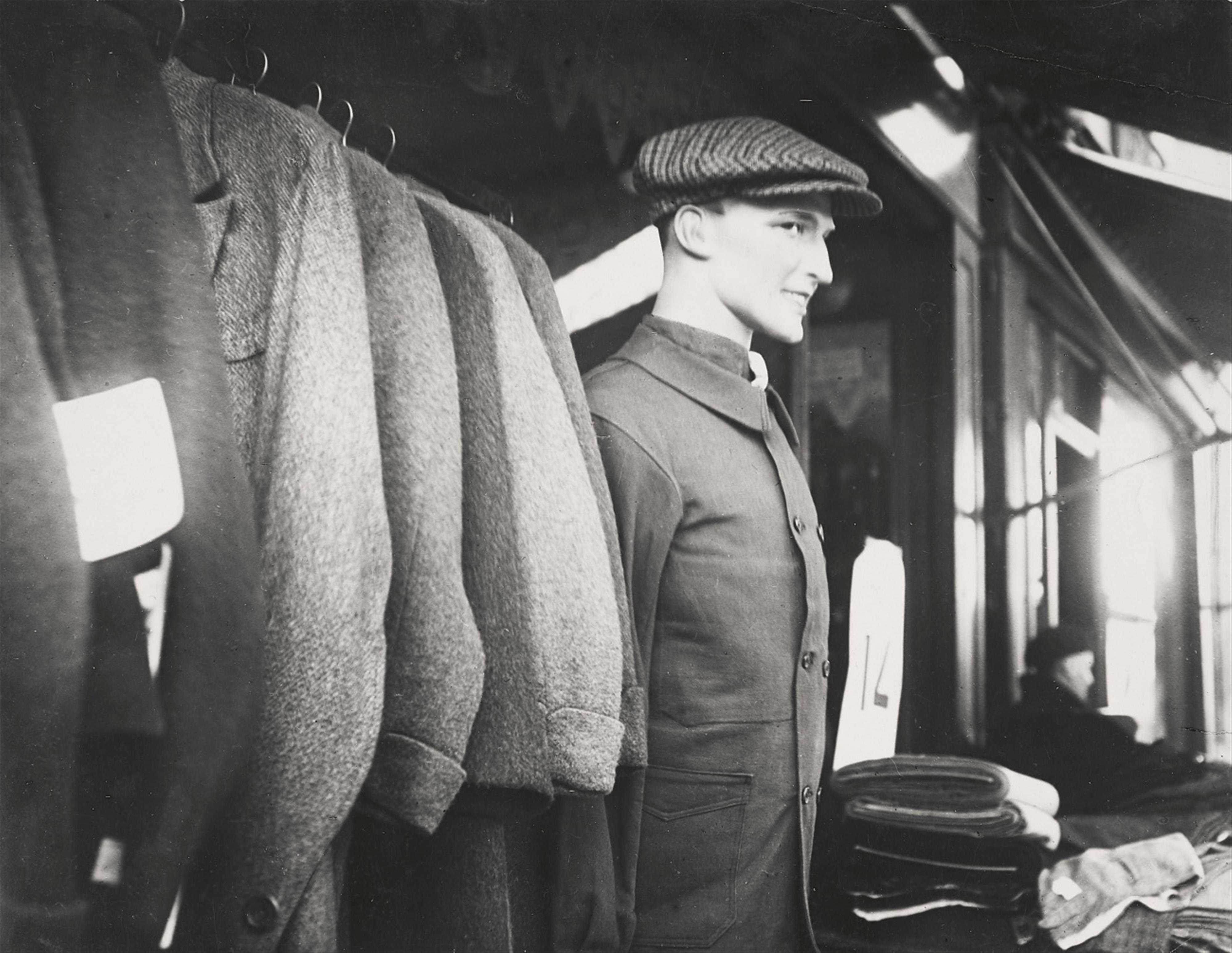 Florence Henri - Pariser Straßenreklame