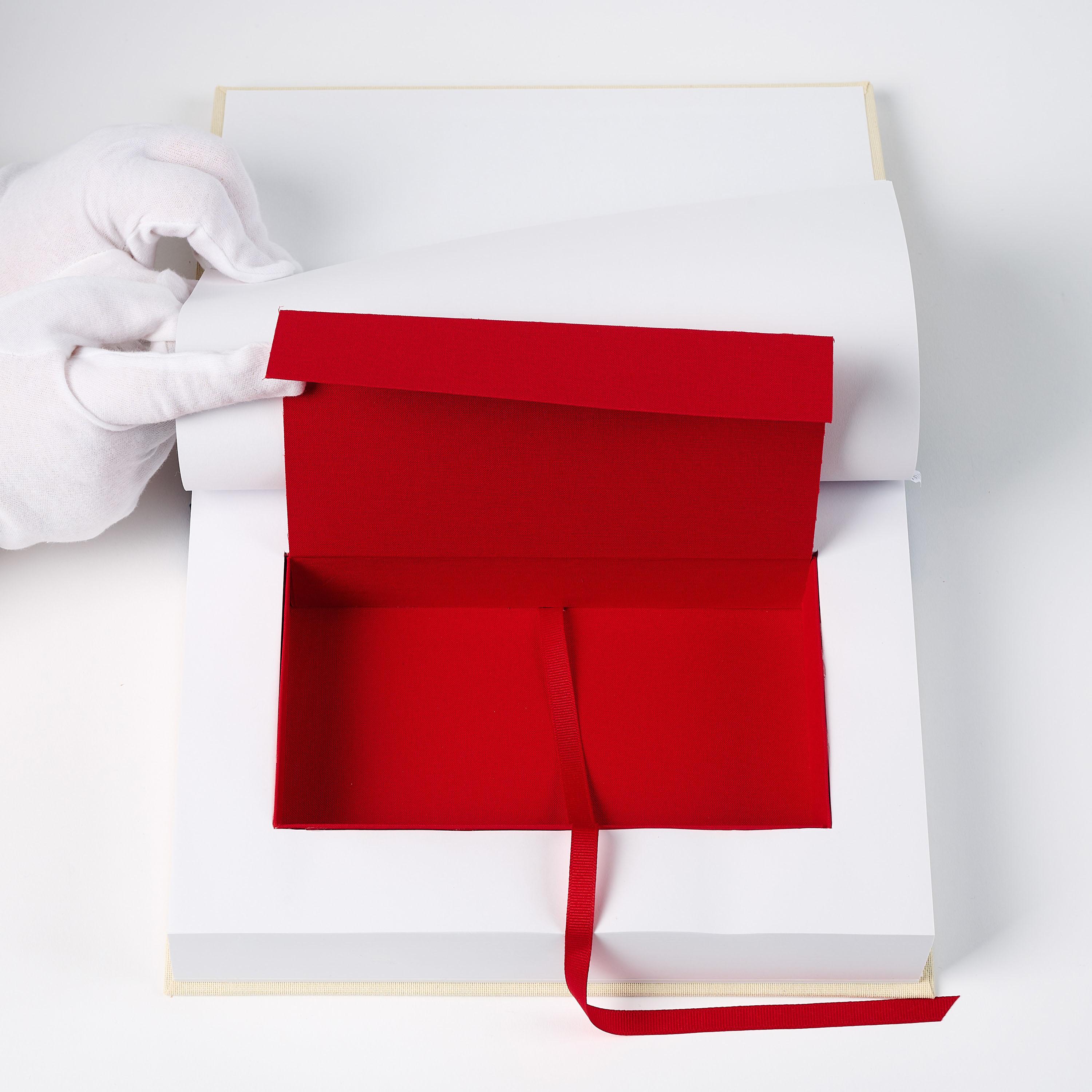 Frances Stark - Dishonest but Appealing (für Parkett 93).