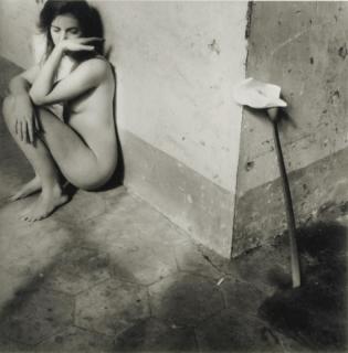 Francesca Woodman - Self Portrait with Lily, Rome, 1977-78