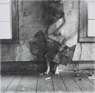 Francesca Woodman - Space2, Providence, Rhode Island, 1976