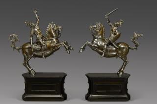 Francesco Bertos - Paire de groupes équestres, l\'un représentant peut-être la conversion de saint Paul et l\'autre un guerrier brandissant son épée