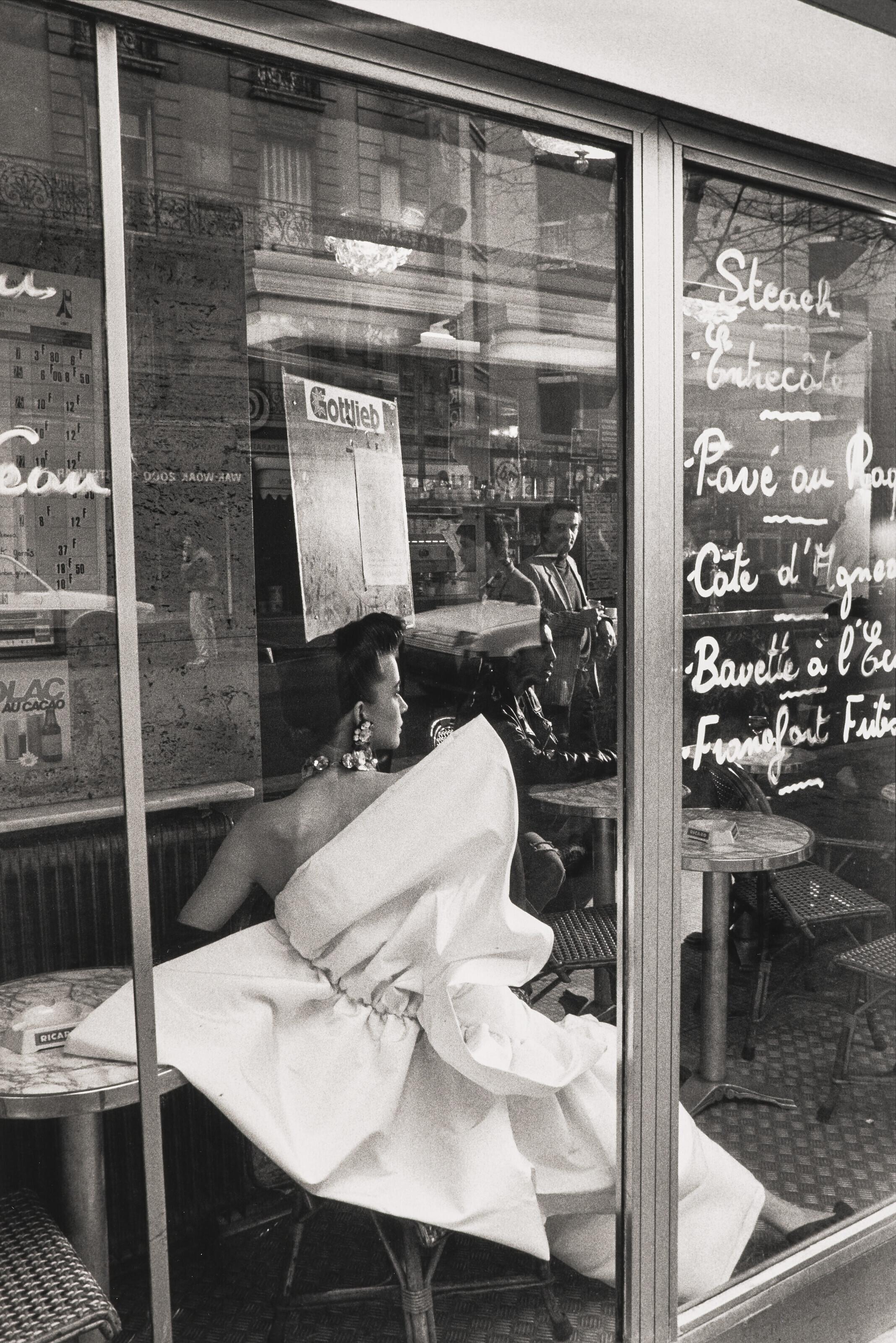 Frank Horvat - Evening dress, Lanvin (B), L\'Officiel, Paris, 1988