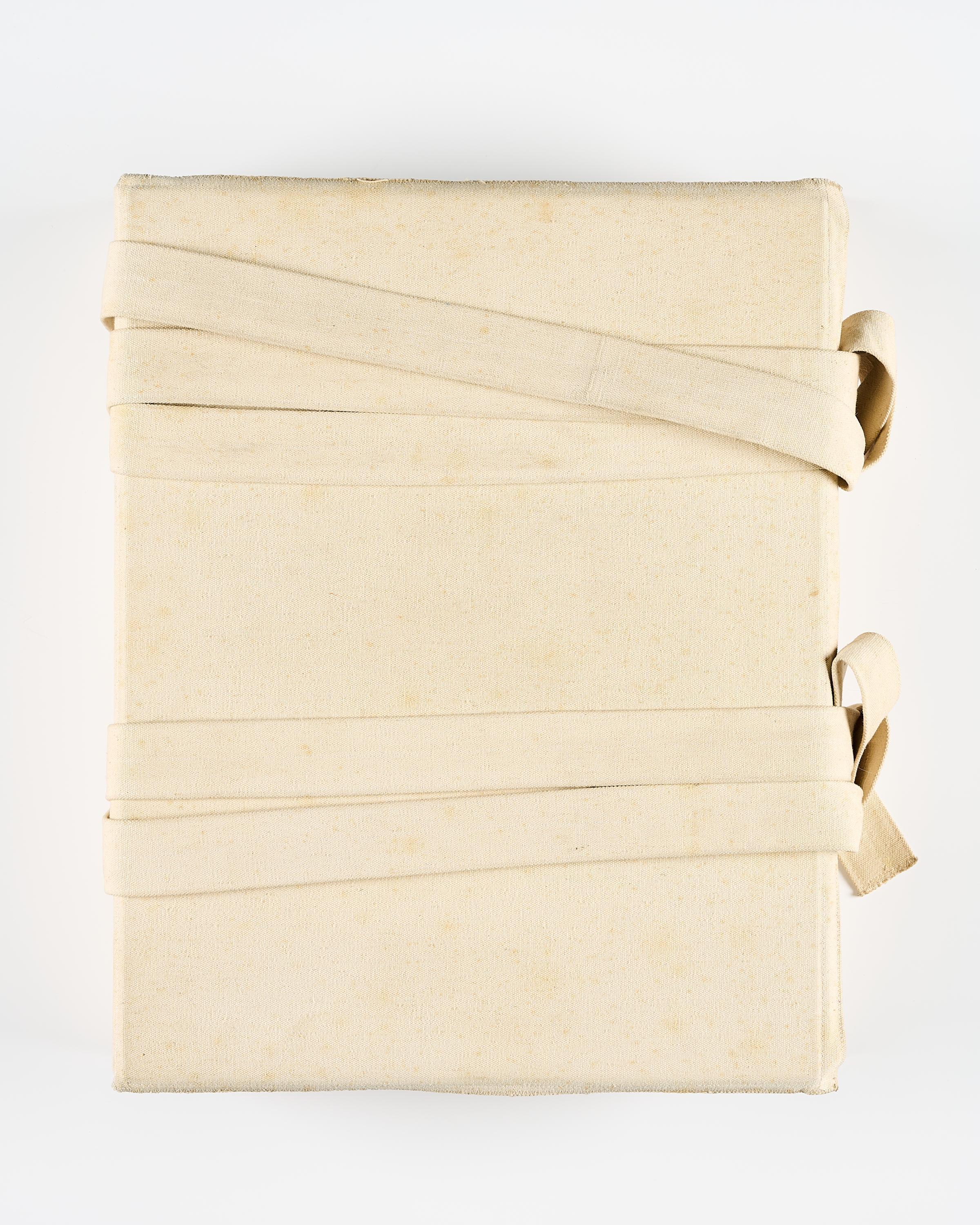 Franz Erhard Walther - Stoffbuch.