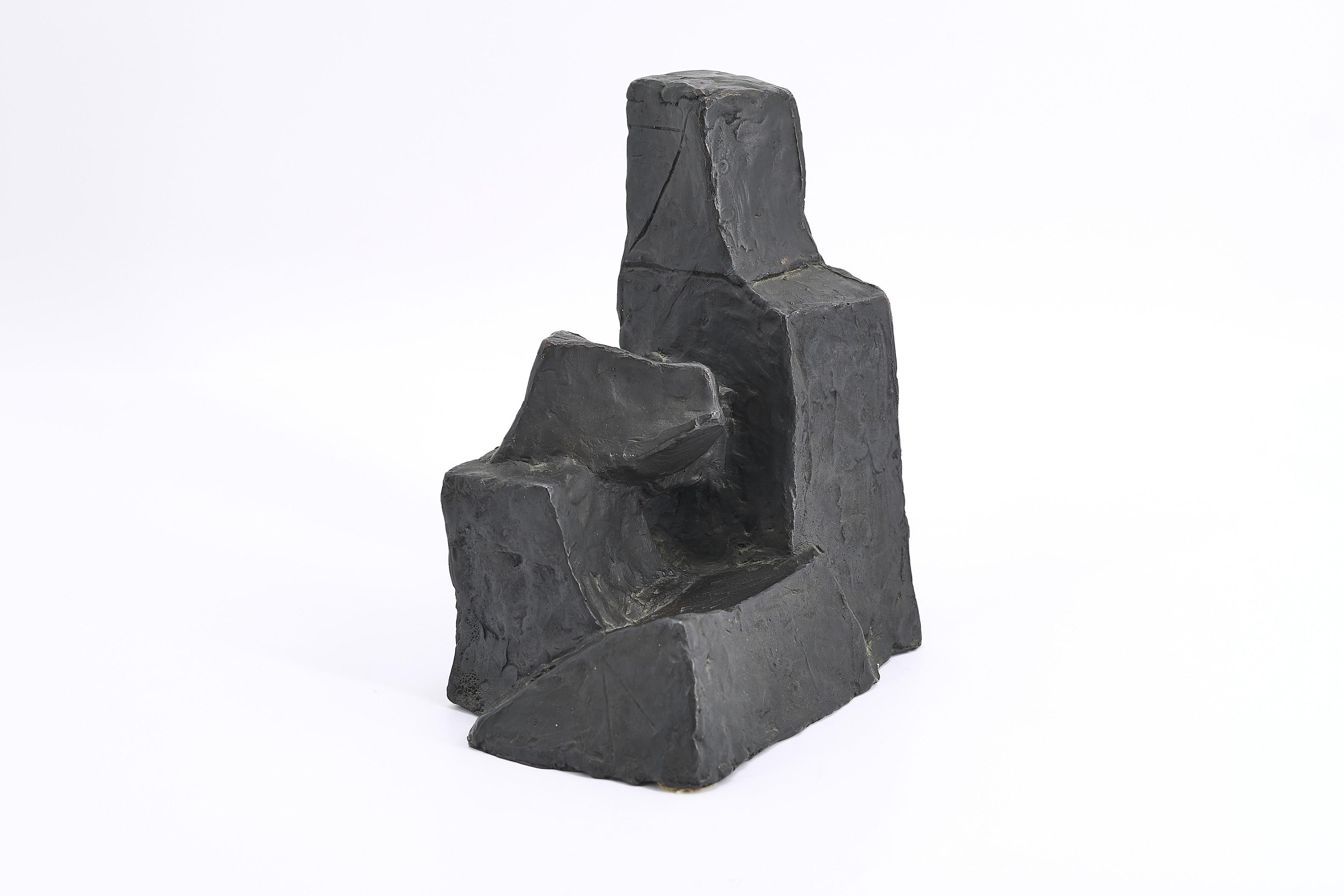 Fritz Wotruba - Kleine sitzende Figur.