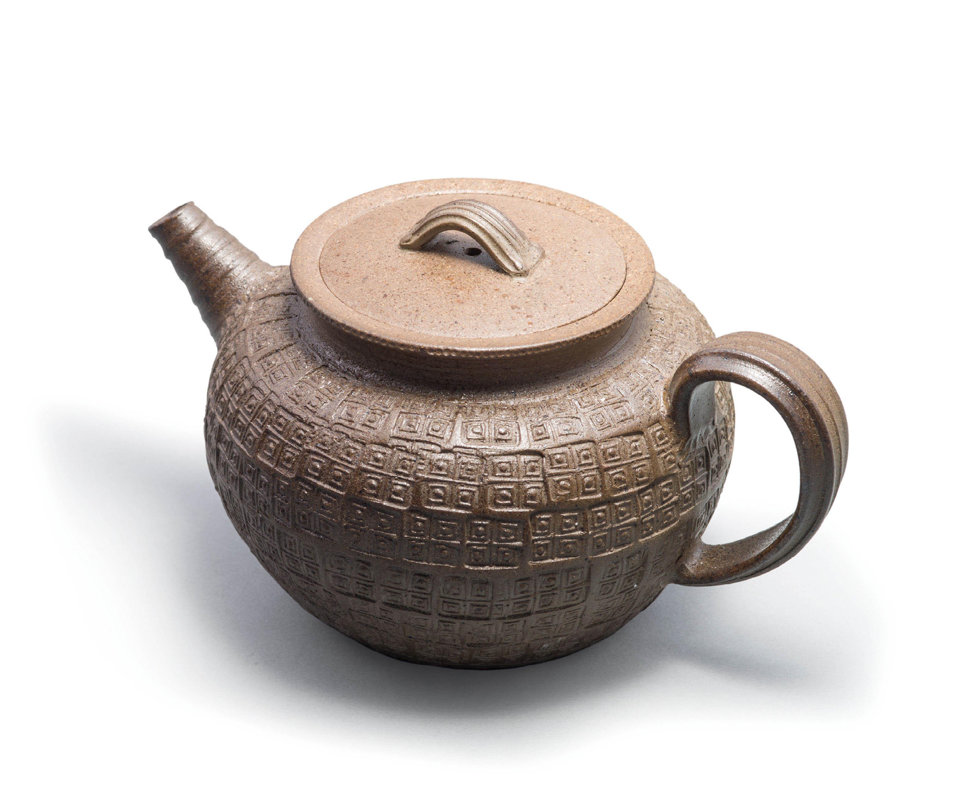 Gao Zhenyu - A \'Warring States\' Embossed Yixing Clay Teapot