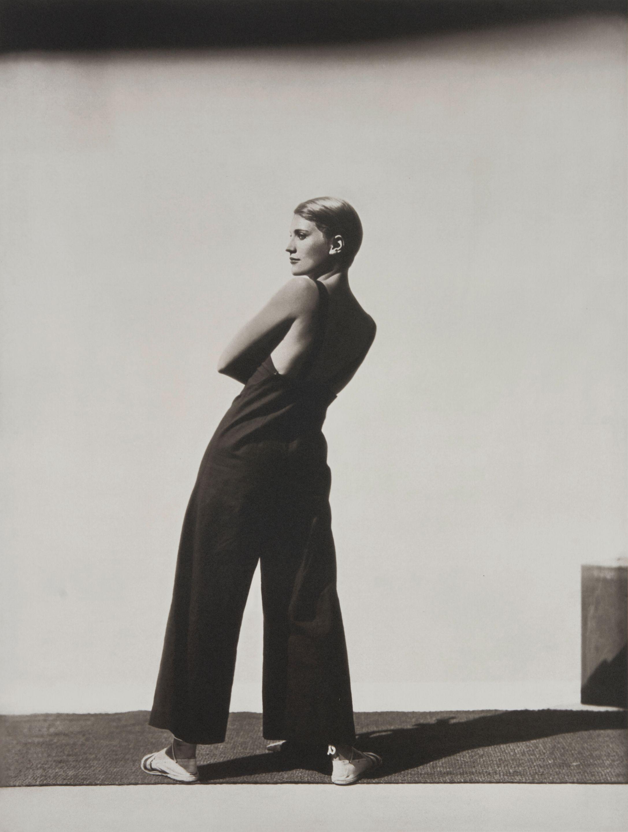 George Hoyningen-Huene - Lee Miller, Fashion by Yrande, Paris
