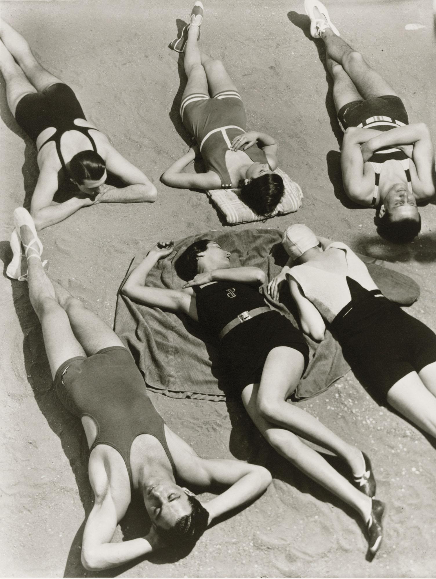 George Hoyningen-Huene - Swimwear by Patou (Molyneux and Yrande), 1930