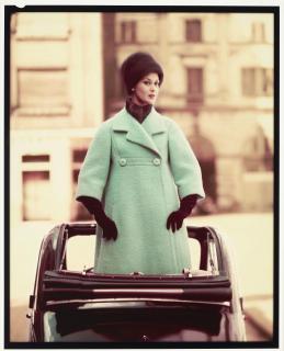 Georges Dambier - Jenny in Her \'Simca 5\'