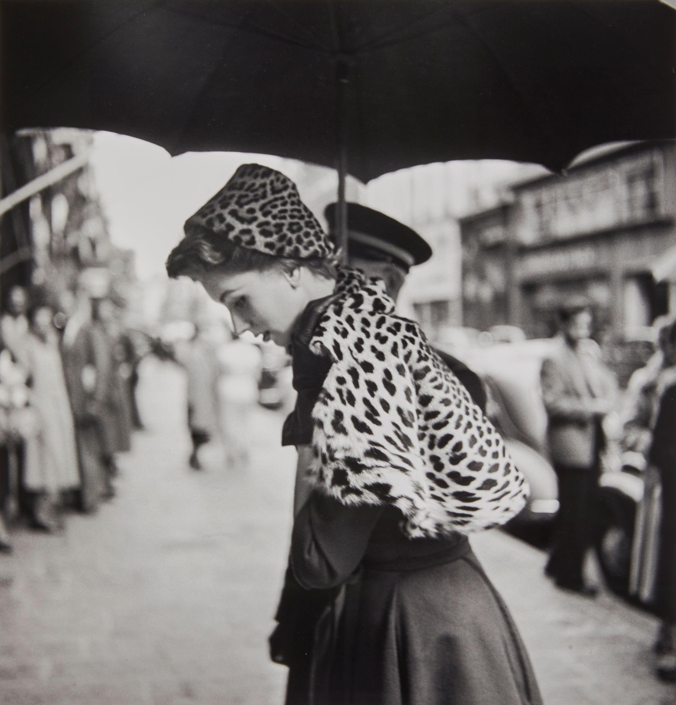 Georges Dambier - Suzy Parker, Etole Leopard, \