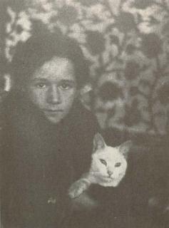 Gertrude Käsebier - Untitled (Young Boy With Cat), Circa 1910