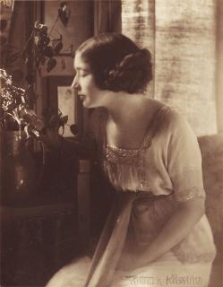 Gertrude Käsebier - Vera Bell, New York City, c. 1910