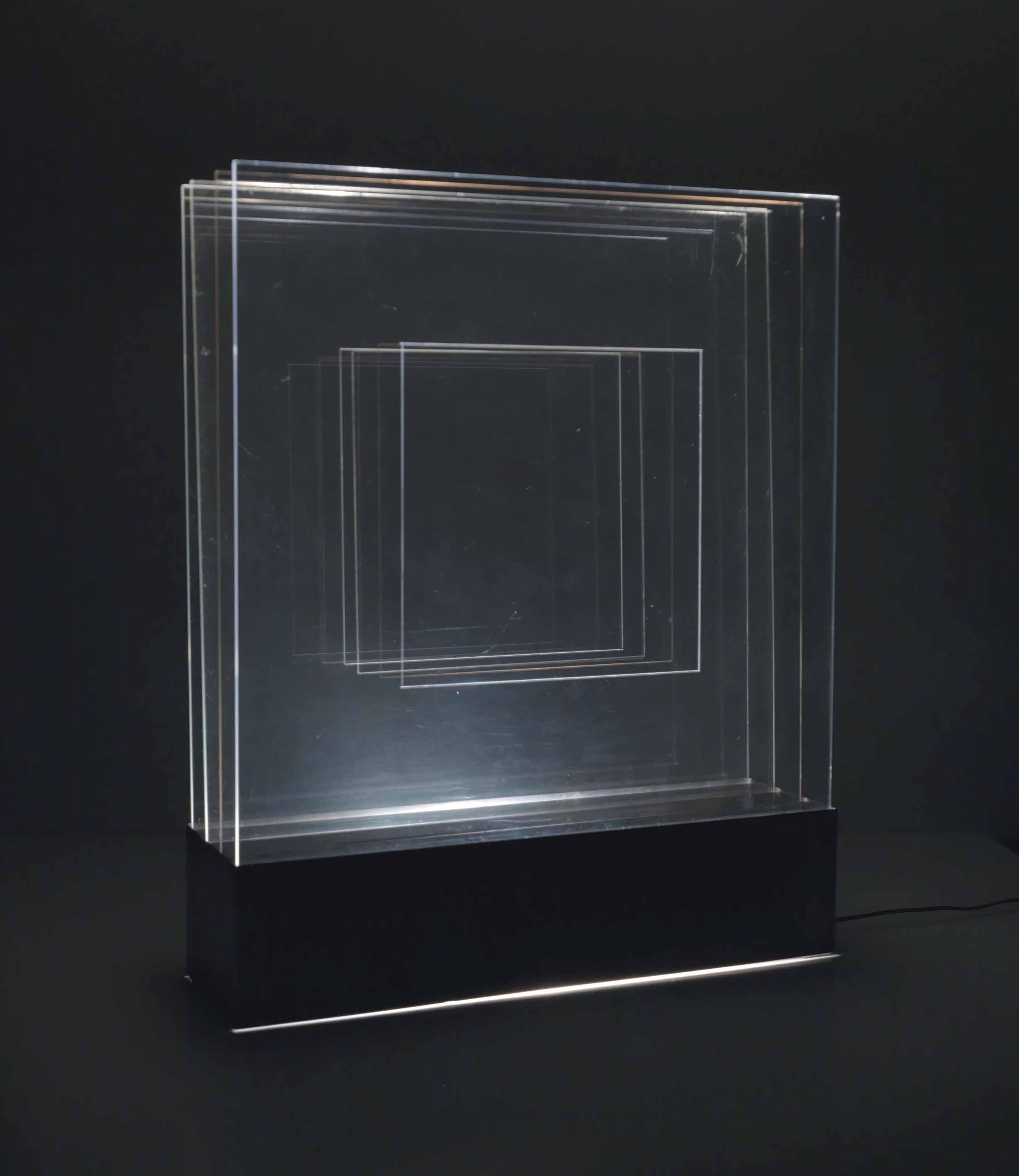 Gianni Colombo - Strutturazione Ritmica Quadrato Pulsante