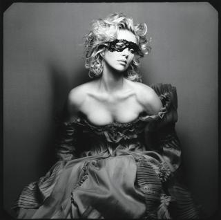 Gilles Bensimon - Charlize Crying, 2001