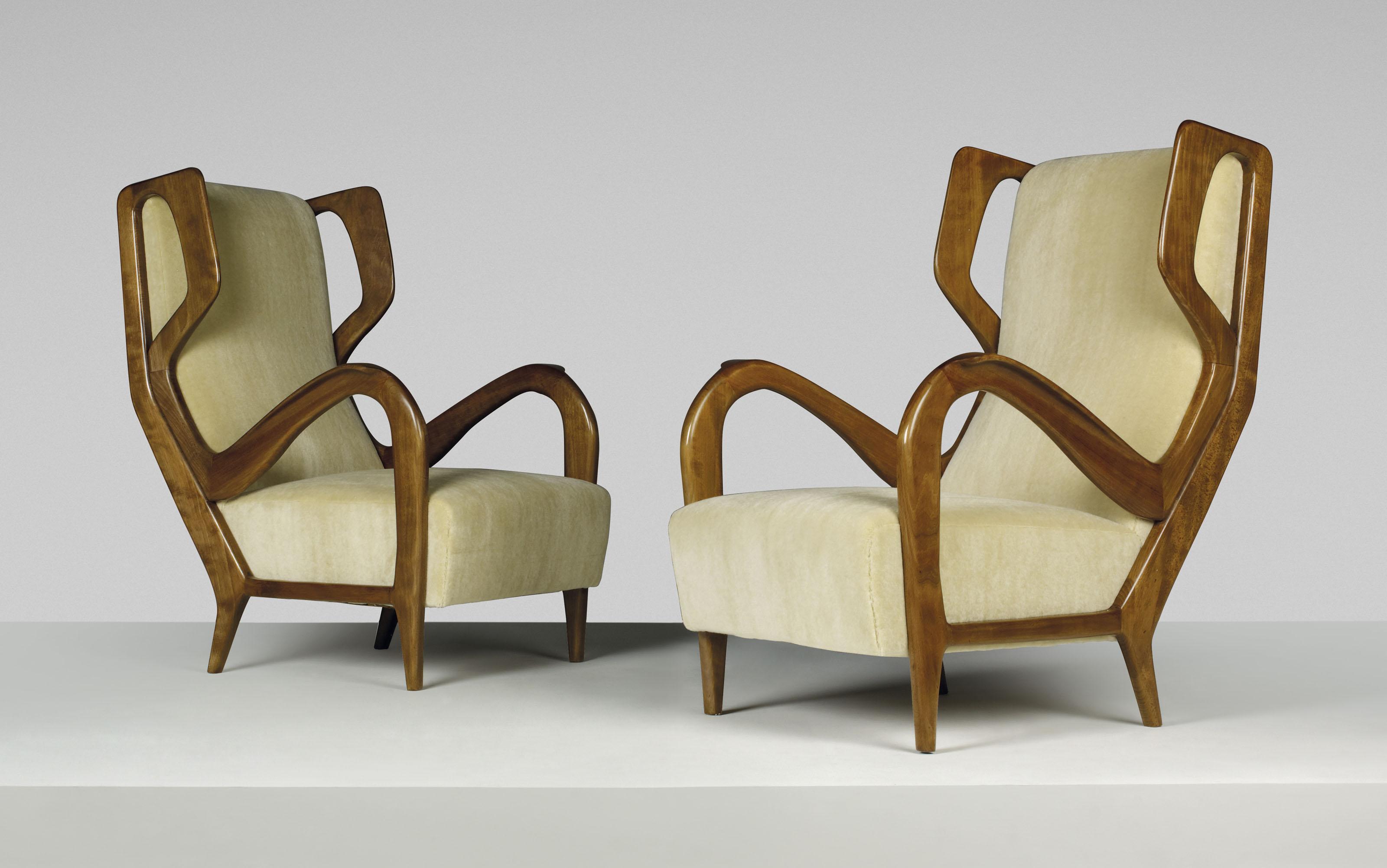 Gio Ponti - A Pair of Rare Wingback Armchairs