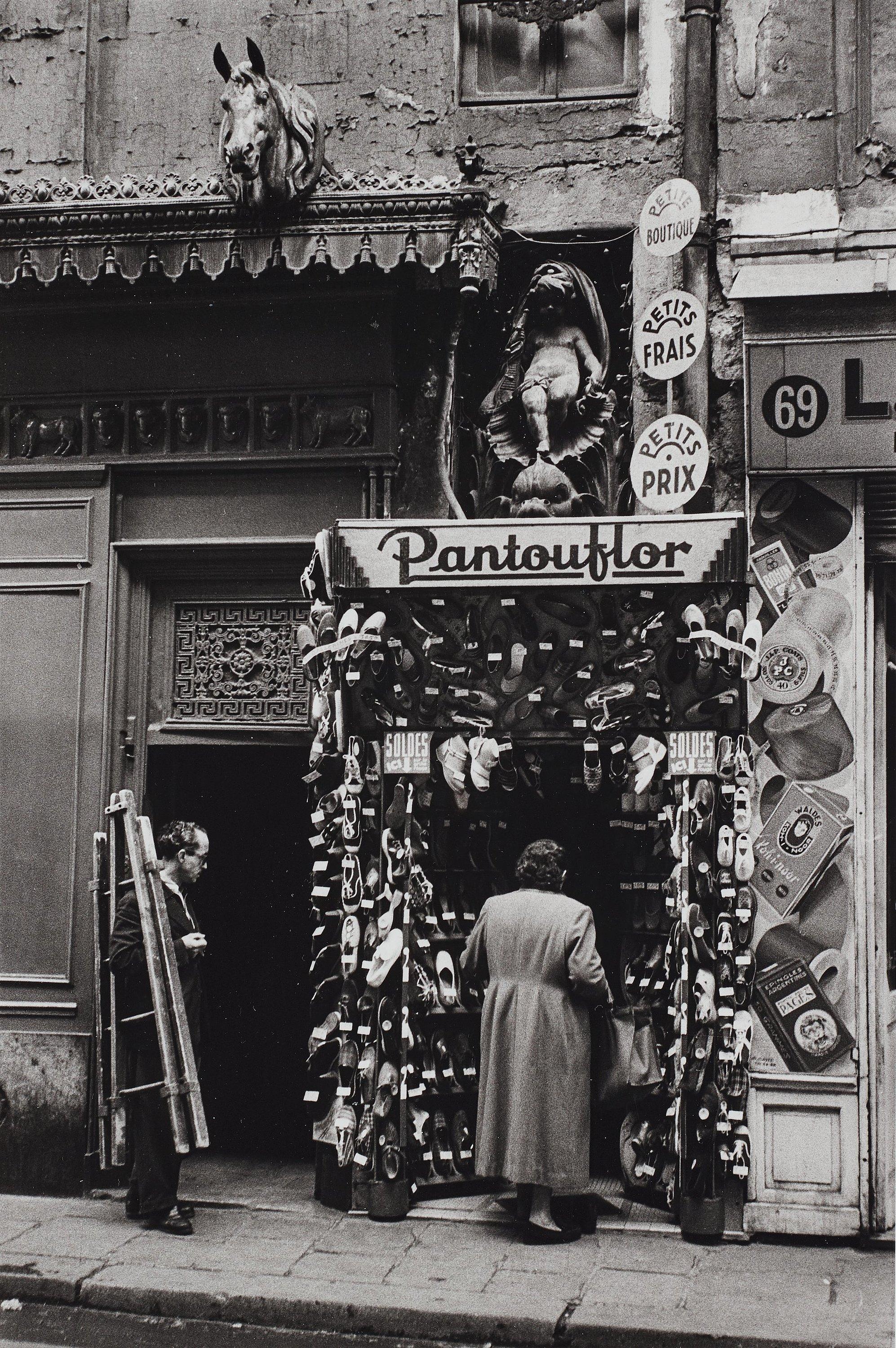 Gisèle Freund - “Pantouflour, Paris, 1935\
