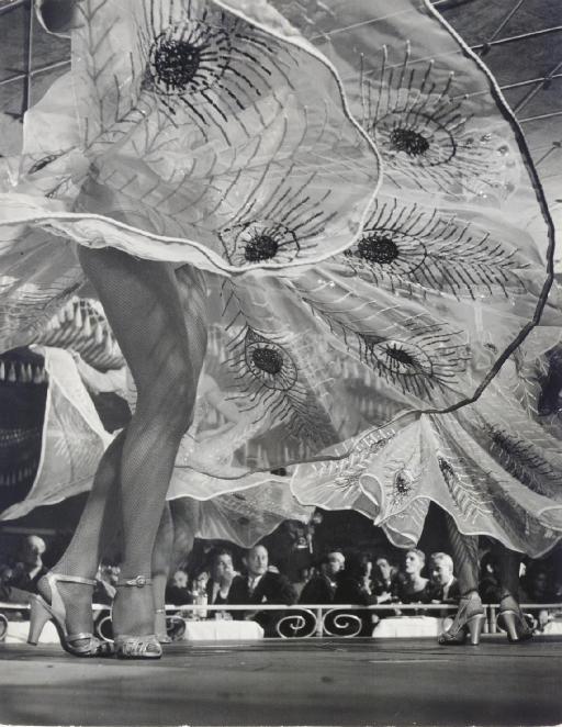 Gjon Mili - Nightclubs, NYC, Chorus Girls\' Legs and Patrons at The Harlem, 1947