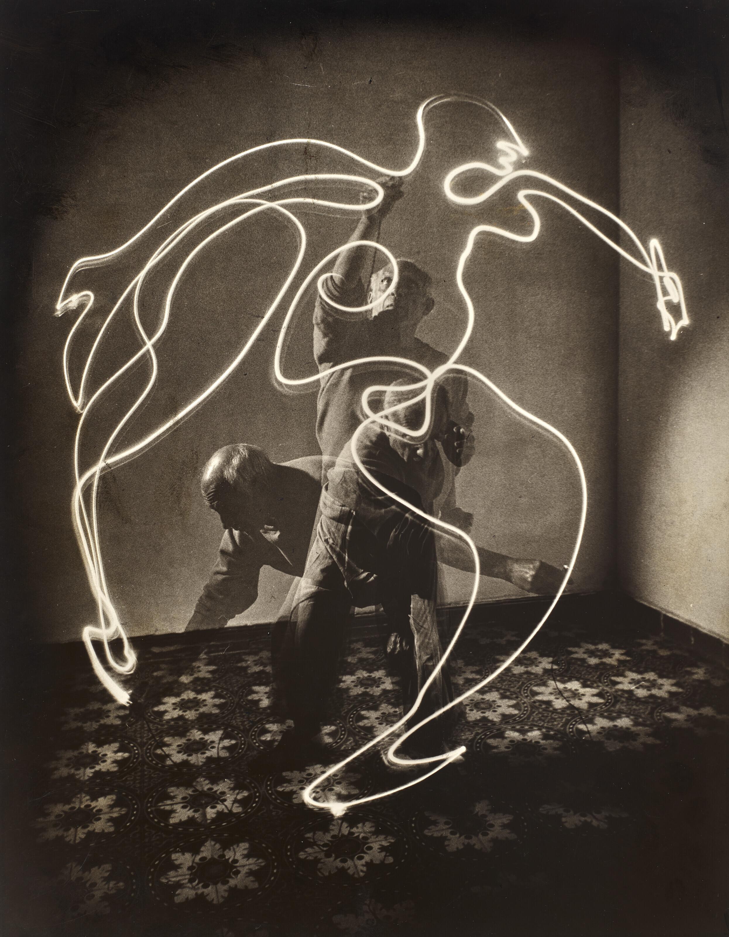 Gjon Mili - Picasso Drawing with Light, c.1948