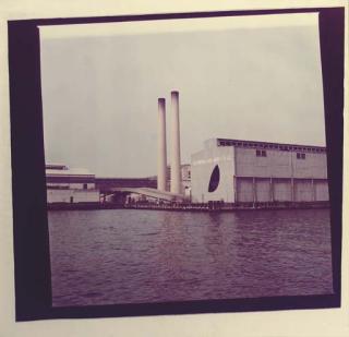 Gordon Matta-Clark - Day\'s End