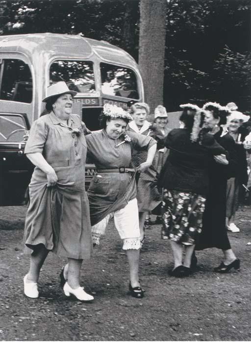 Grace Robertson - \'Dancing on The Green\', London Womens\'[sic] Pub Outing