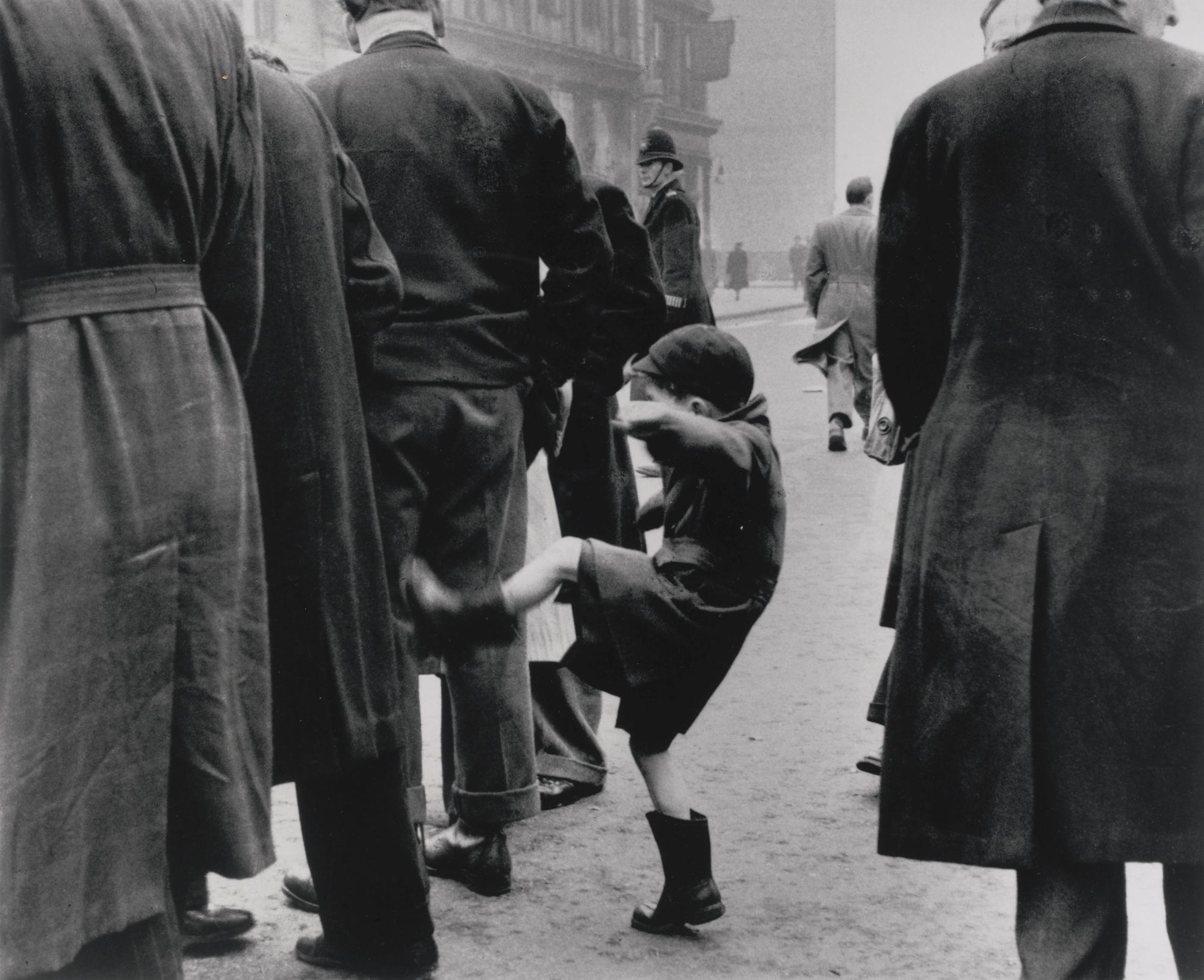 Grace Robertson - Frustration, Petticoat Lane, London, 1948