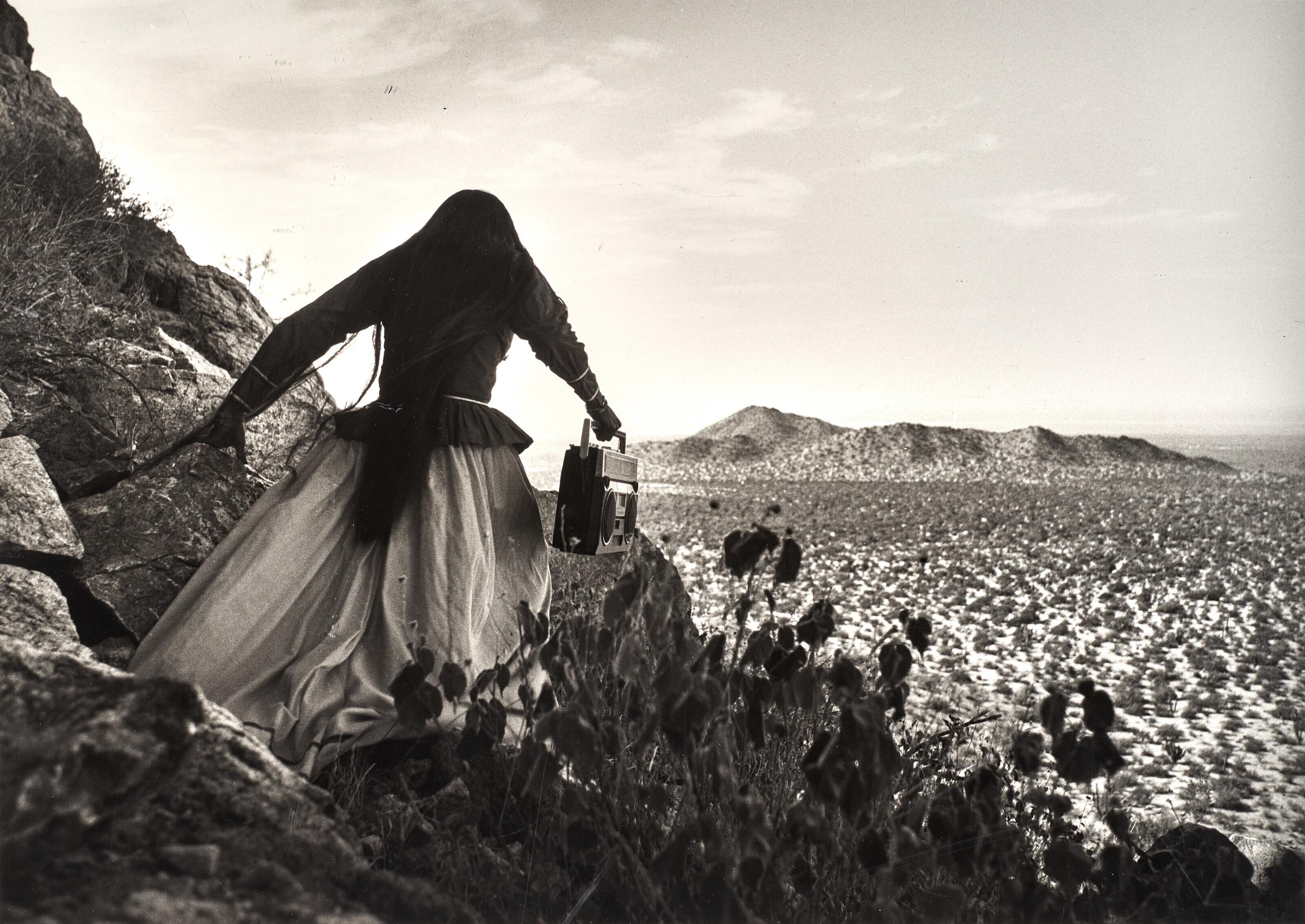 Graciela Iturbide - Mujer Ángel Desierto de Sonora (Angel Woman, Sonoran Desert, Mexico, 1979