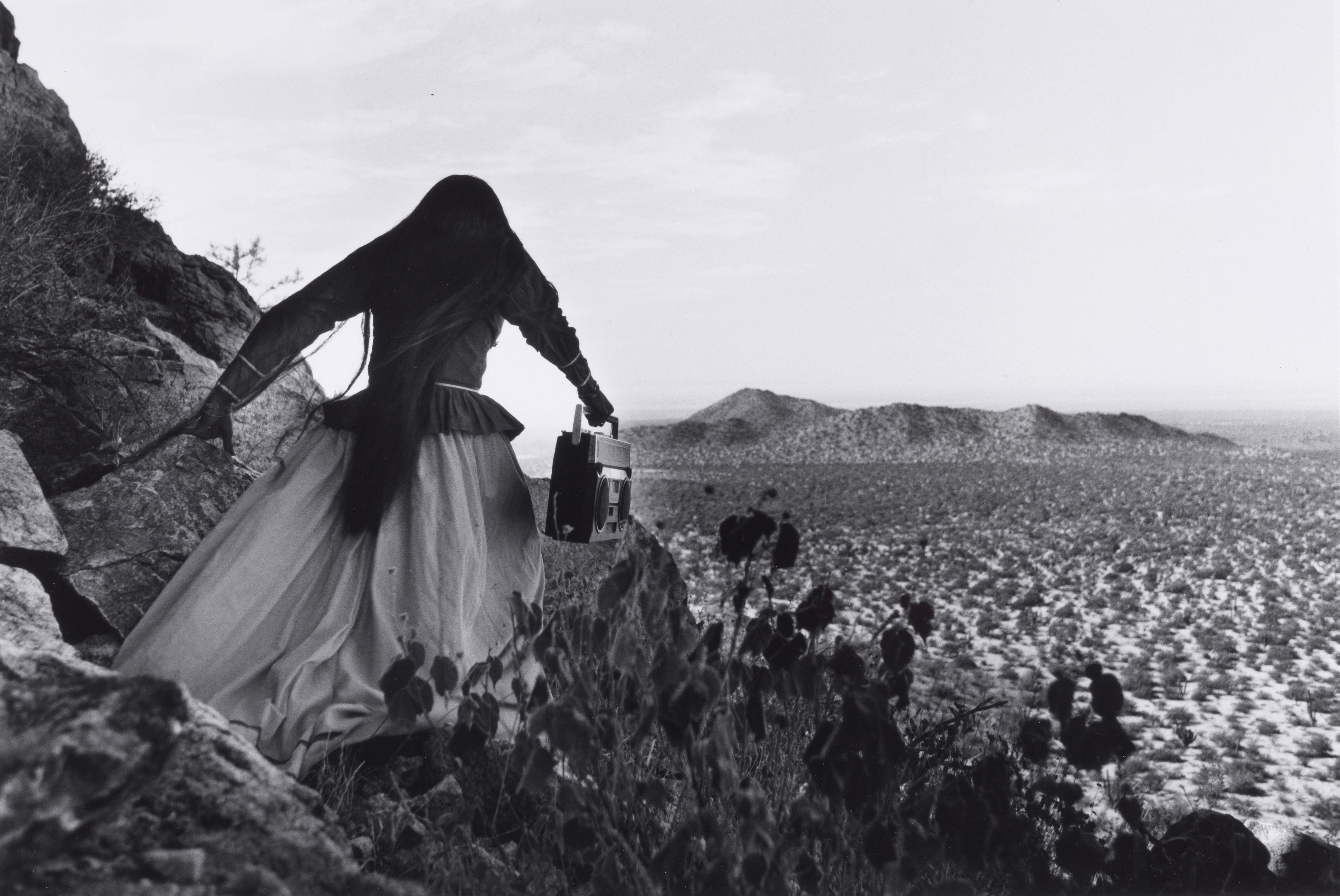 Graciela Iturbide - Mujer Ángel Desierto de Sonora