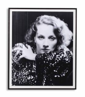 Gregor Hildebrandt - Das Lied Spinnend - Marlene (Der Zauberdrachen) (Spinning The Song - Marlene (The Magic Dragon))