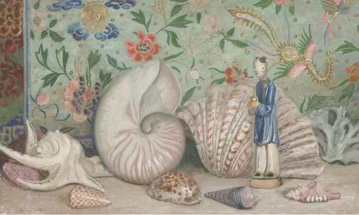 Gustave Bettinger - A still life with Chinese ceramic sculpture and sea shells